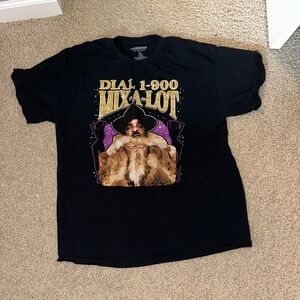 Black Graphic T-Shirt with Dial 1-900 Mix-a-Lot Design
